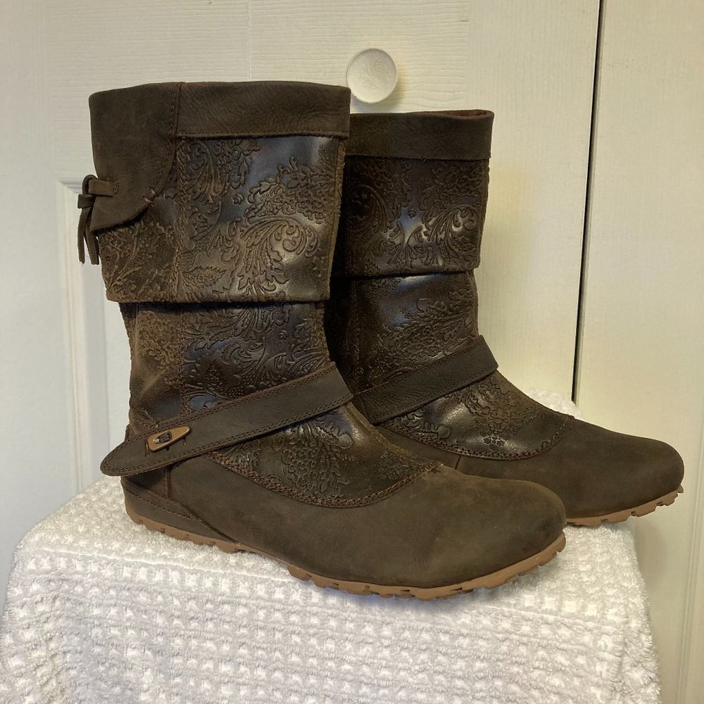 Merrell Haven Floral Embossed Leather Boots Sz 10